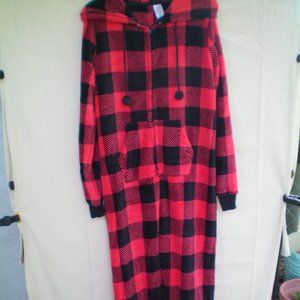 WOMEN'S RED BLACK PLAID ONE PIECE PAJAMAS NOT FOOT